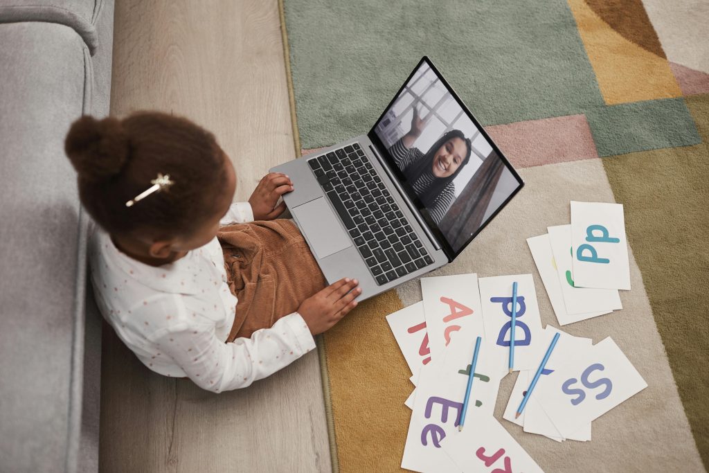 The Research on Screen Time and Learning:  Screen Time in Education Part 2